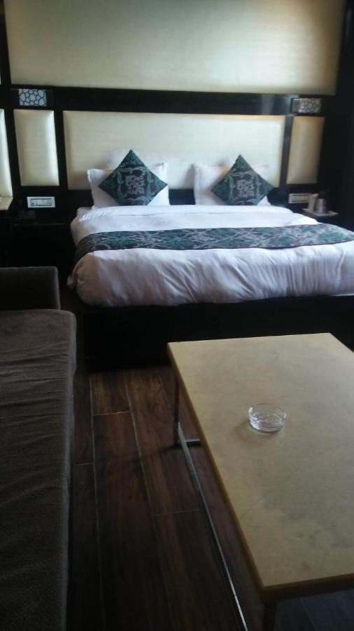דרמסאלה Hotel Black Magic מראה חיצוני תמונה