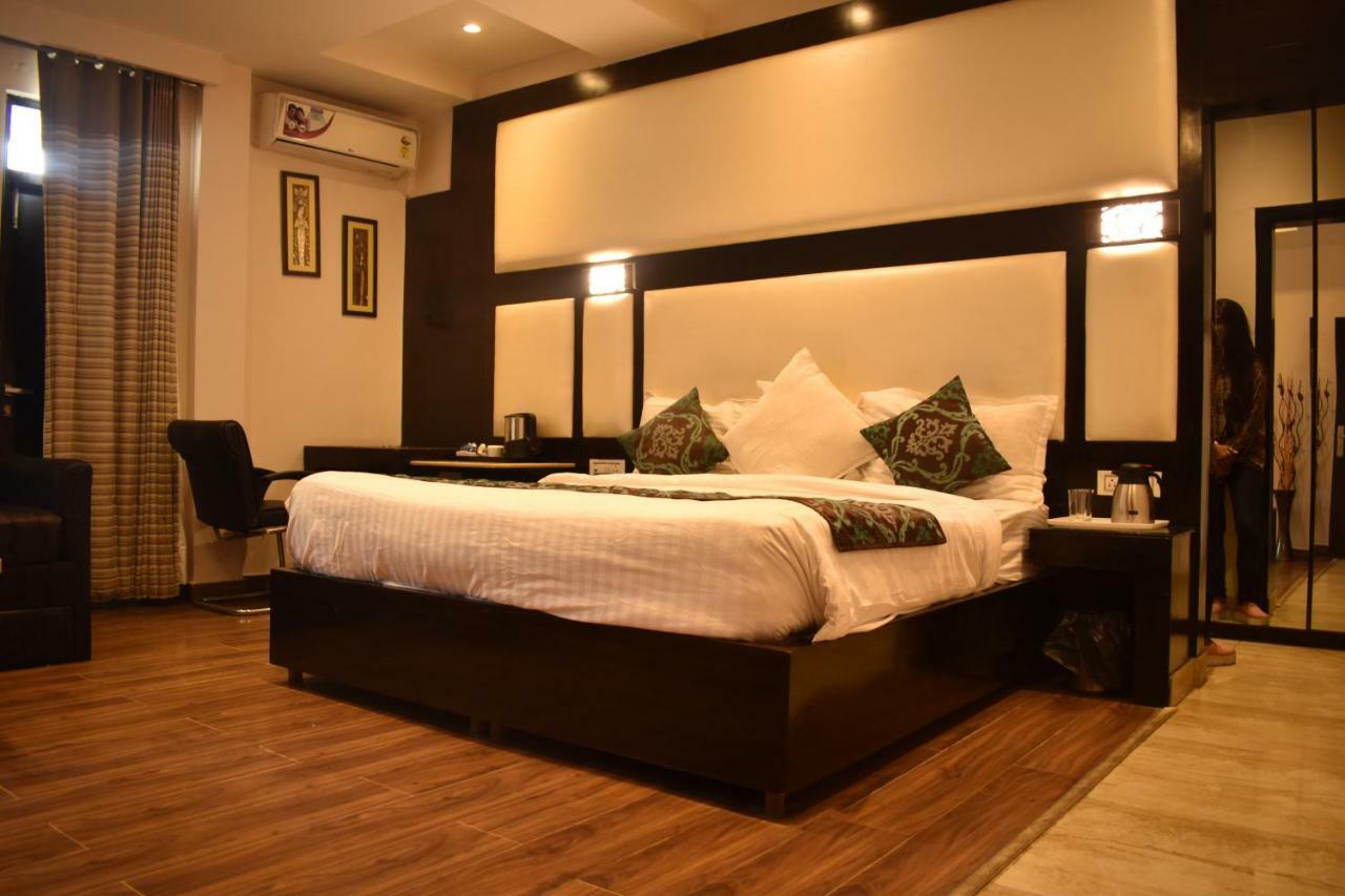 דרמסאלה Hotel Black Magic מראה חיצוני תמונה
